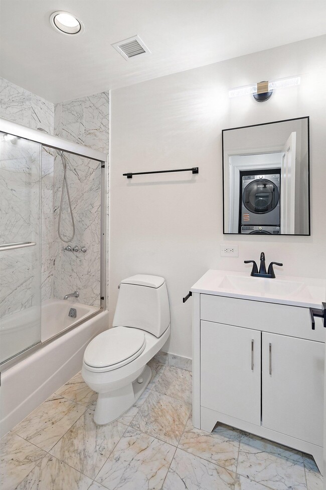 Building Photo - 110 Shearwater Ct E