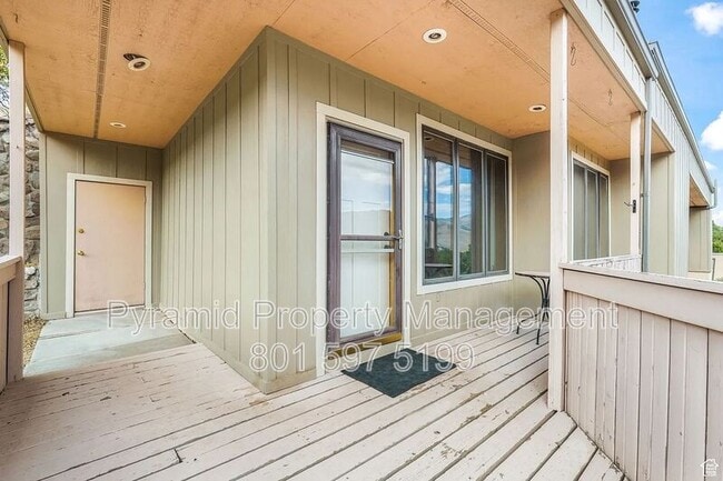 Building Photo - 14600 S Shaggy Mountain Rd