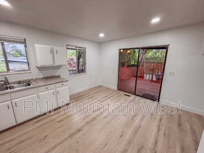 Building Photo - 4675 S 1300 E