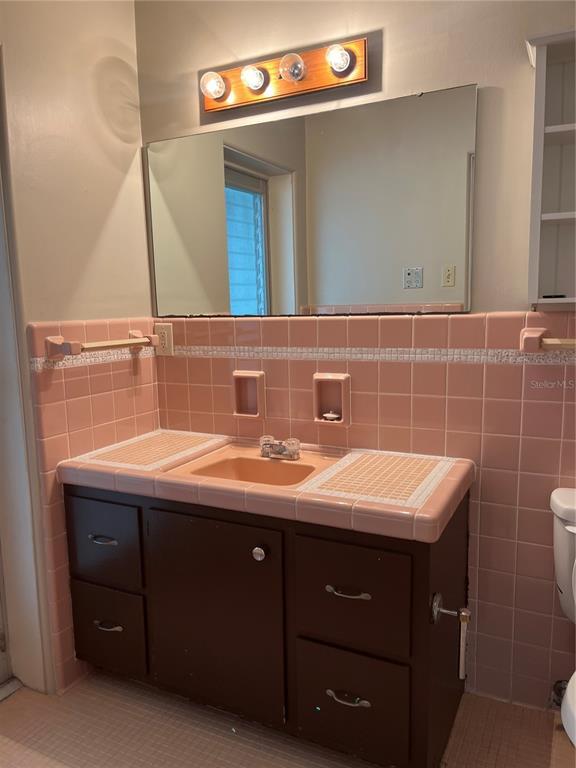 Building Photo - 812 Northside Dr