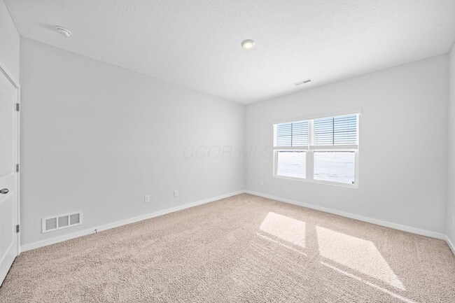 Building Photo - 511 Darliene Dr