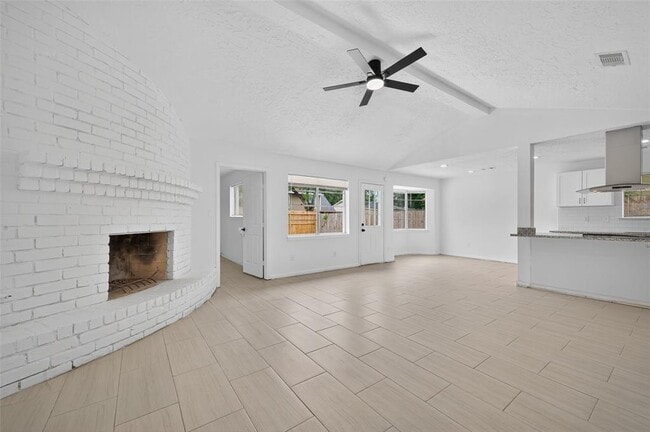 Building Photo - 7635 Dawnridge Dr