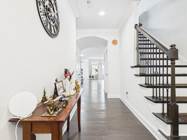 Building Photo - 10163 Meeting House Dr NW