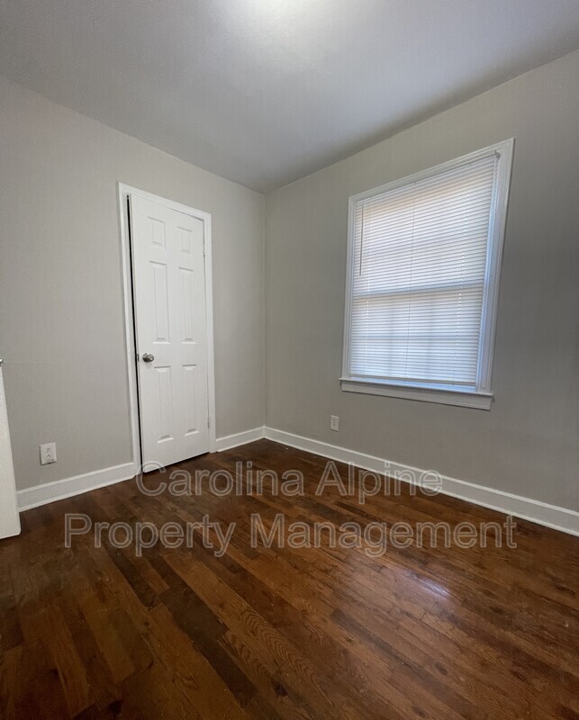 Building Photo - 2735 Remington St