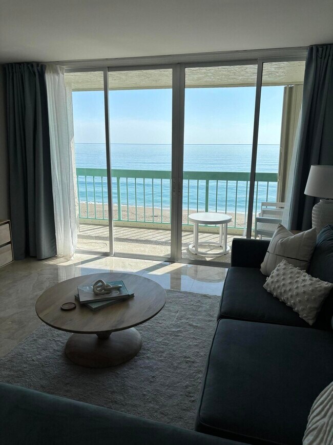 Building Photo - 9940 S Ocean Dr