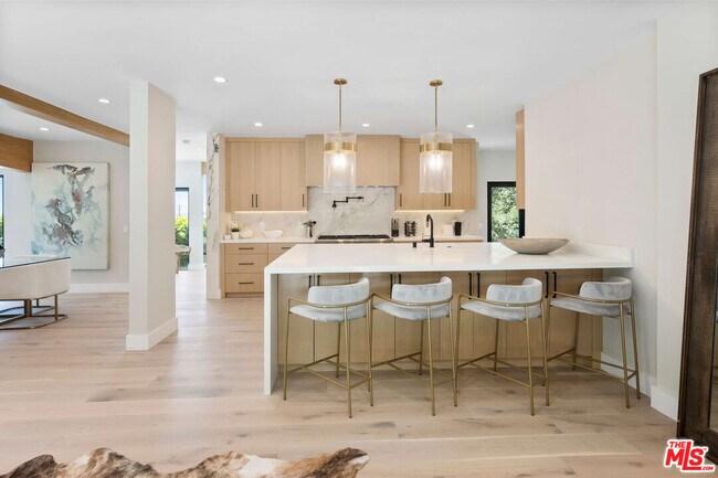 Building Photo - 27187 Sea Vista Dr