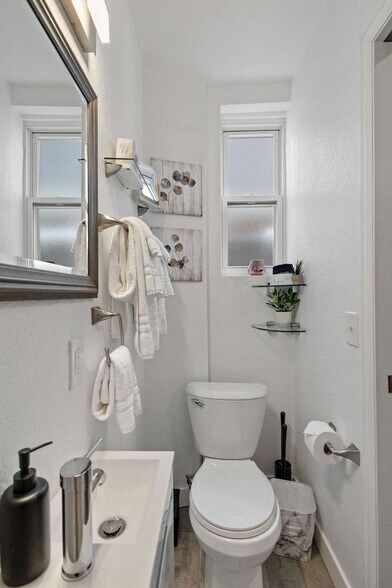 Building Photo - 2490 Main St