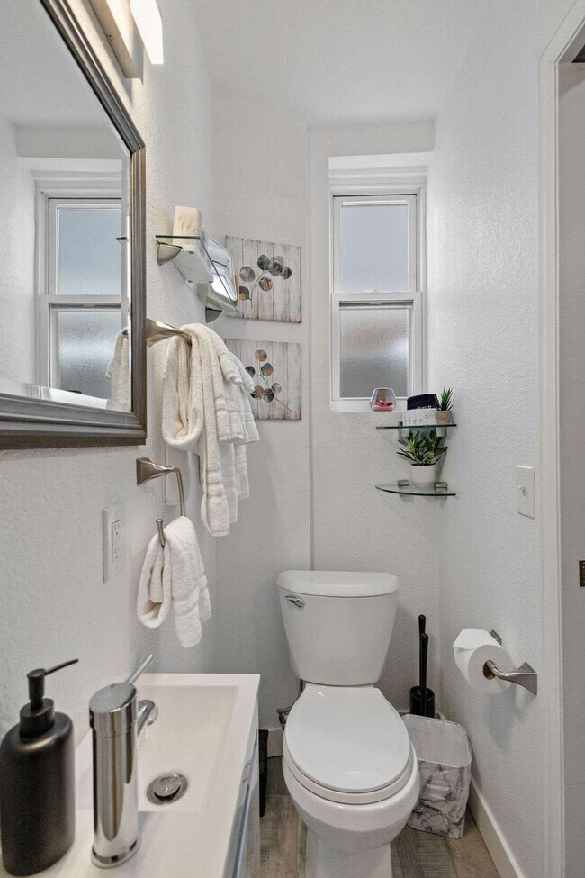 Building Photo - 2490 Main St