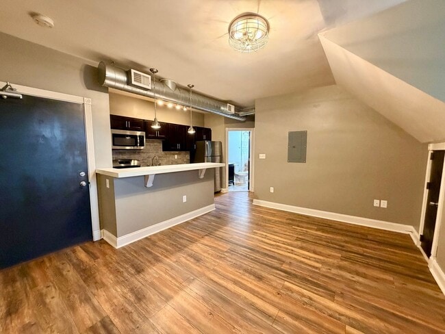 Building Photo - 227 N Negley Ave