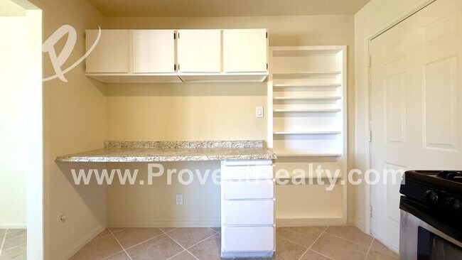 Building Photo - 15034 Sequoia St