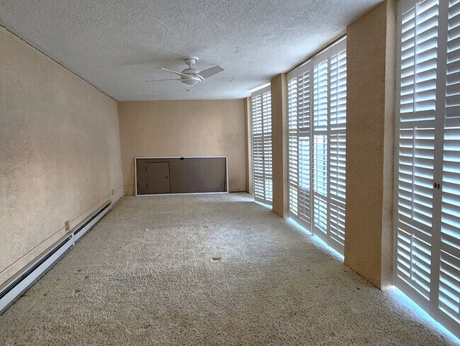 Building Photo - Multi level Mosaic Mansion on the Upper We...