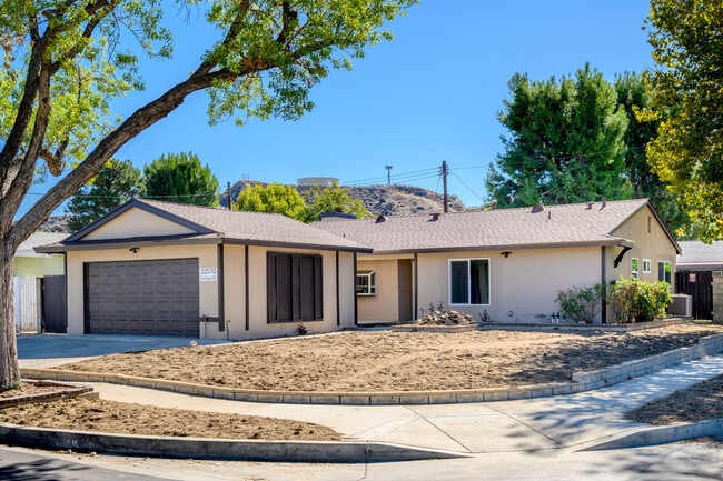 Primary Photo - 22570 Los Tigres Dr