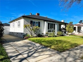 Building Photo - 1029 S El Molino St