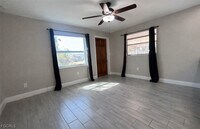 Building Photo - 917 Freemont St