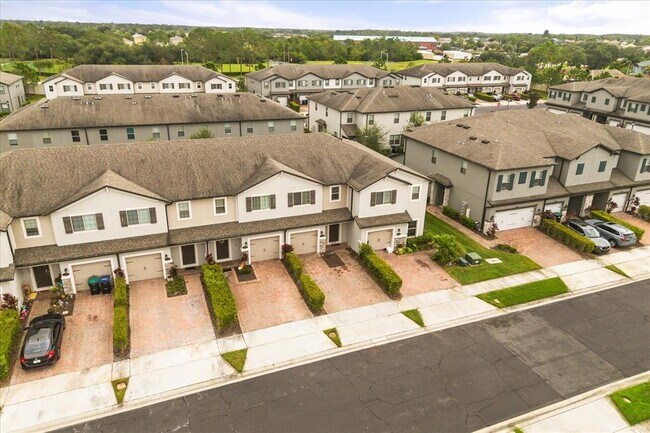 Building Photo - 1155 Water Iris Wy