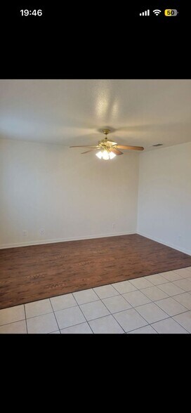 Building Photo - 1301 Chips Dr