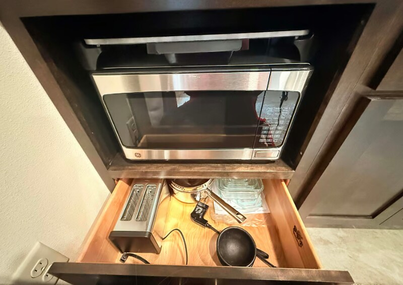 Building Photo - 921 Haley