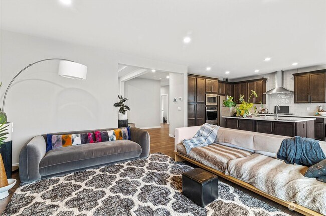 Building Photo - 2019 8th Pl