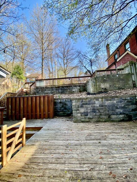 Building Photo - 5262 Beeler St