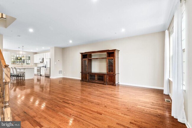 Building Photo - 8479 Randell Rdg Rd