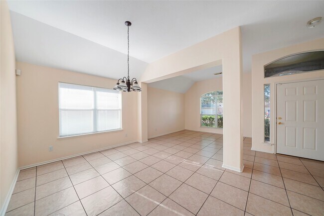 Building Photo - 20410 Pomegranate Ln