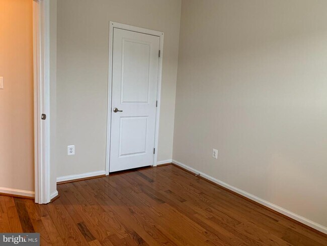 Building Photo - 7449 Singers Way