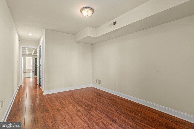 Building Photo - 1724 Master St