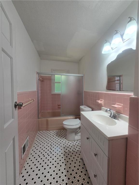 Building Photo - 2971 Belaire Cir