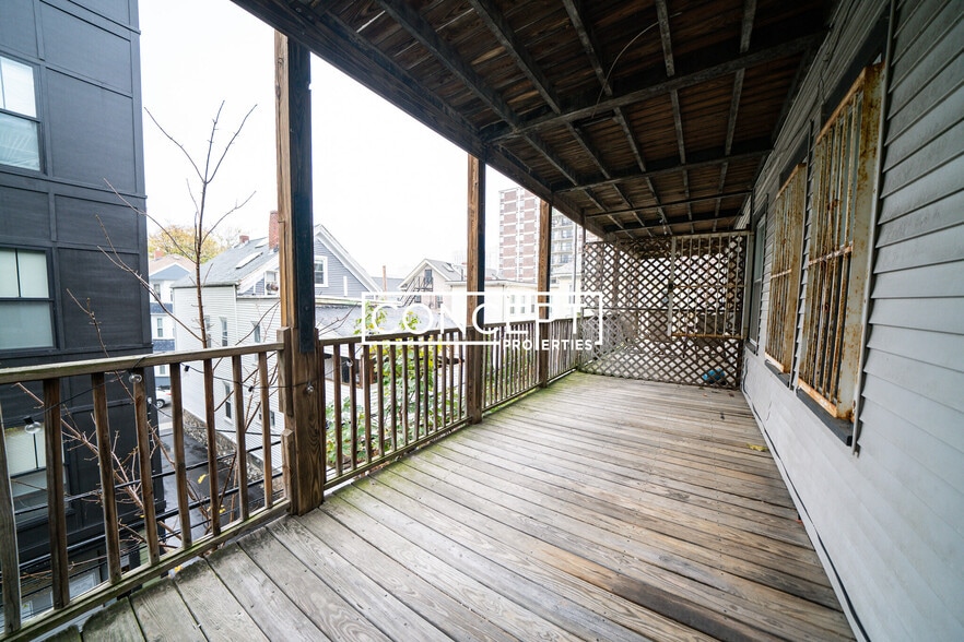 Building Photo - 135 St Alphonsus St