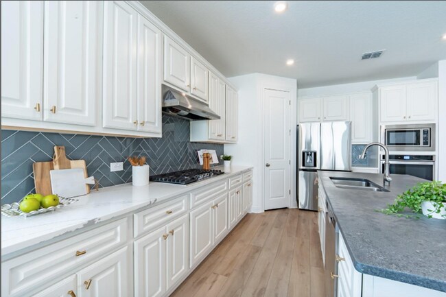 Building Photo - 1040 Villa Rialto View