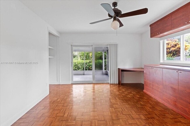 Building Photo - 1961 NE 188th St