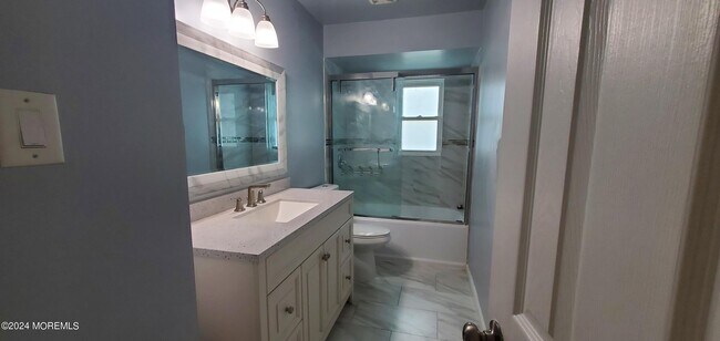 Building Photo - 1620 Union Ave