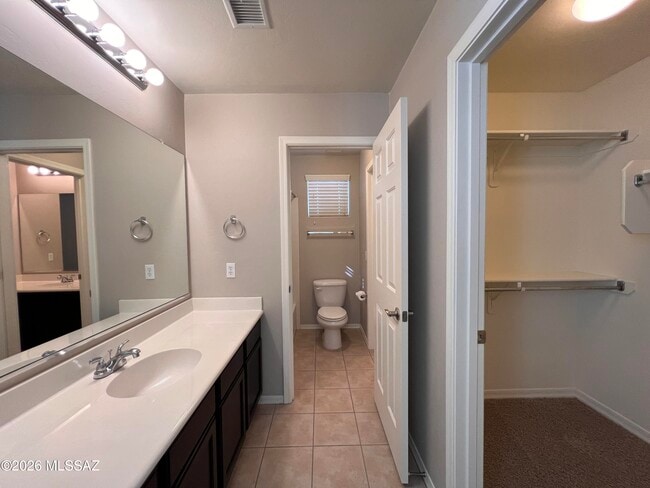 Building Photo - 12252 N Wind Runner Pkwy