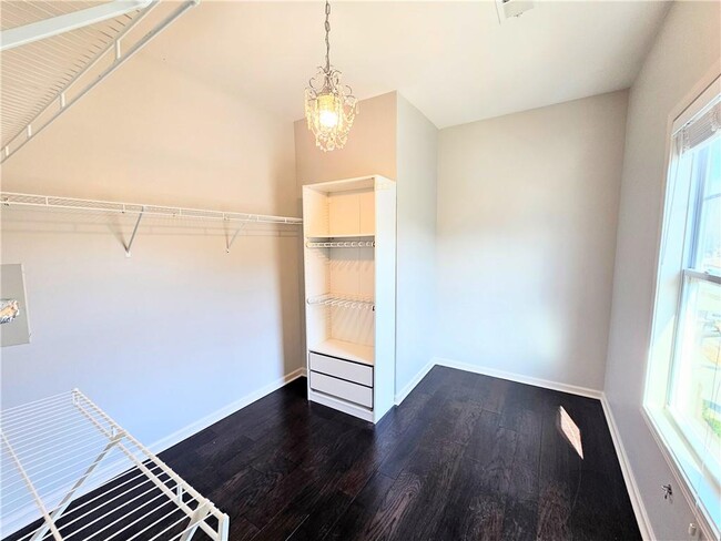 Building Photo - 821 Westmoreland Circle Northwest