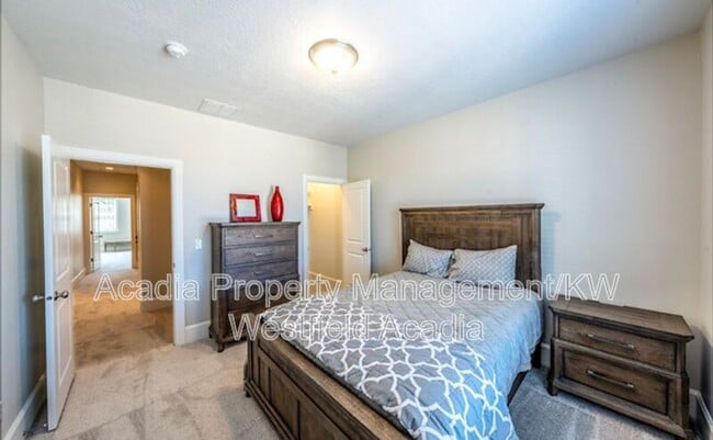 Building Photo - 3713 N 60 E