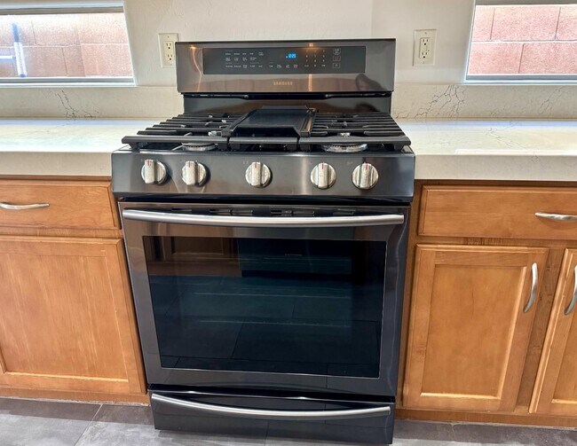 Building Photo - 13743 N High Mountain View Pl