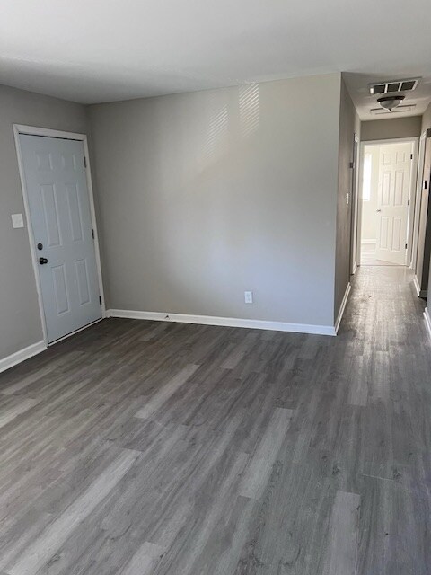 Building Photo - 815 Norwood Dr
