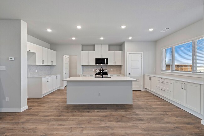 Building Photo - AVAILABLE NOW! NEW LUXURIOUS TRIPLEX LOCATED ON 1-ACRE LOT IN MIDLOTHIAN, TX!