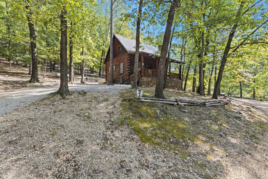 Building Photo - 493 Co Rd 340