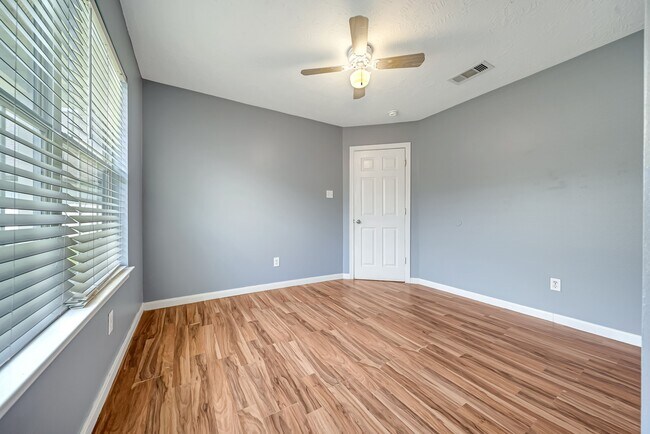 Building Photo - 16393 Ryan Guinn Way