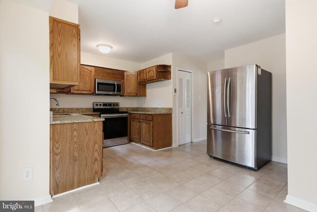 Building Photo - 8747 Arley Dr
