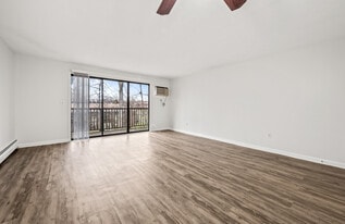 Building Photo - 343 Oakland St