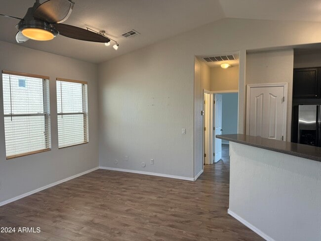 Building Photo - 446 N Alder Ct