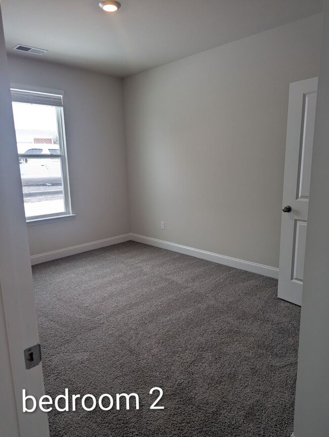 Building Photo - 15-17 Florence Sarah Ln