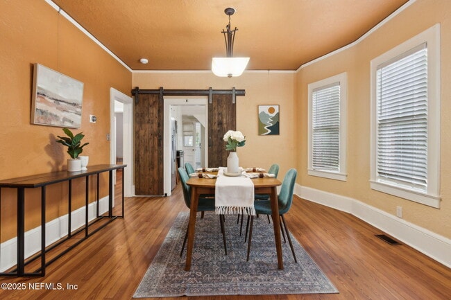 Building Photo - 3655 Walsh St