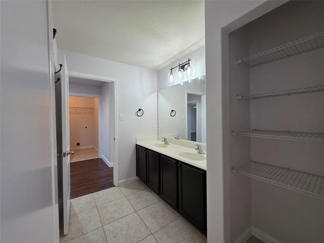 Building Photo - 149 Ryan St