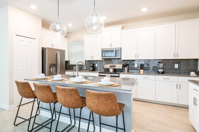 Building Photo - 1093 Leader St