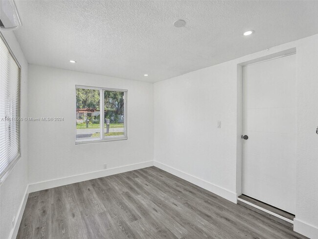 Building Photo - 106 Edmund Rd