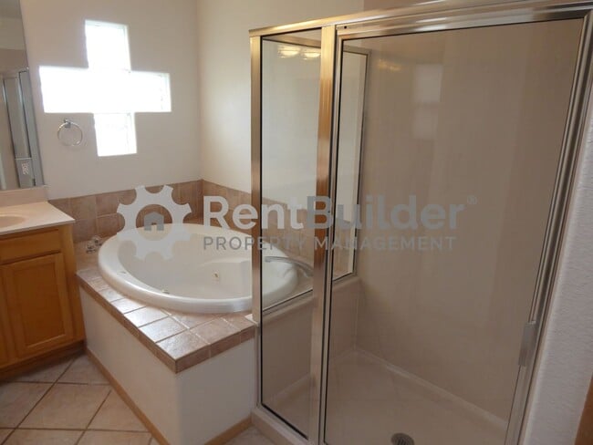 Building Photo - CALL US TODAY AT (505) 808-6467 TO SCHEDUL...