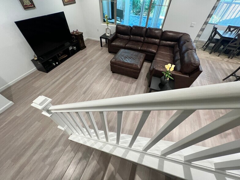 Building Photo - 5972 Diamond Way